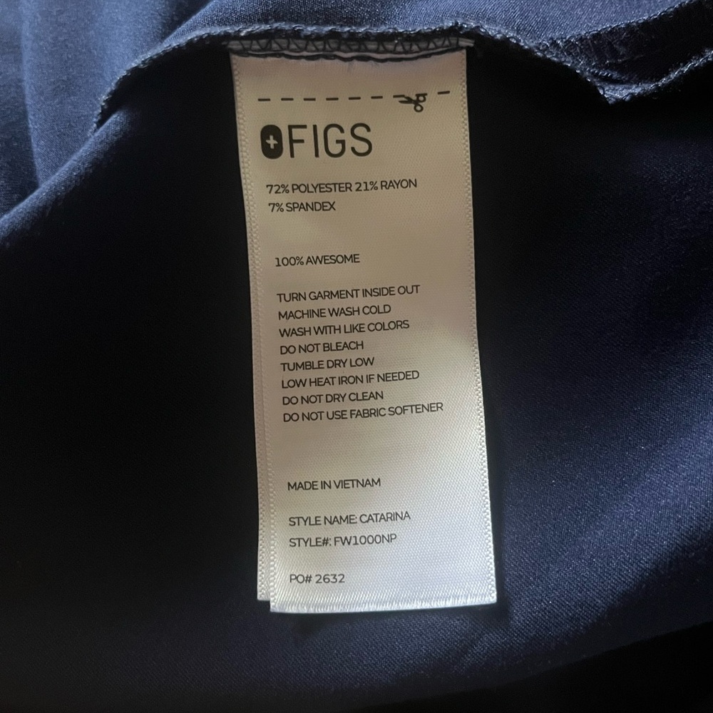 Figs Blue Collection Versatile Apparel - Picture 8 of 9